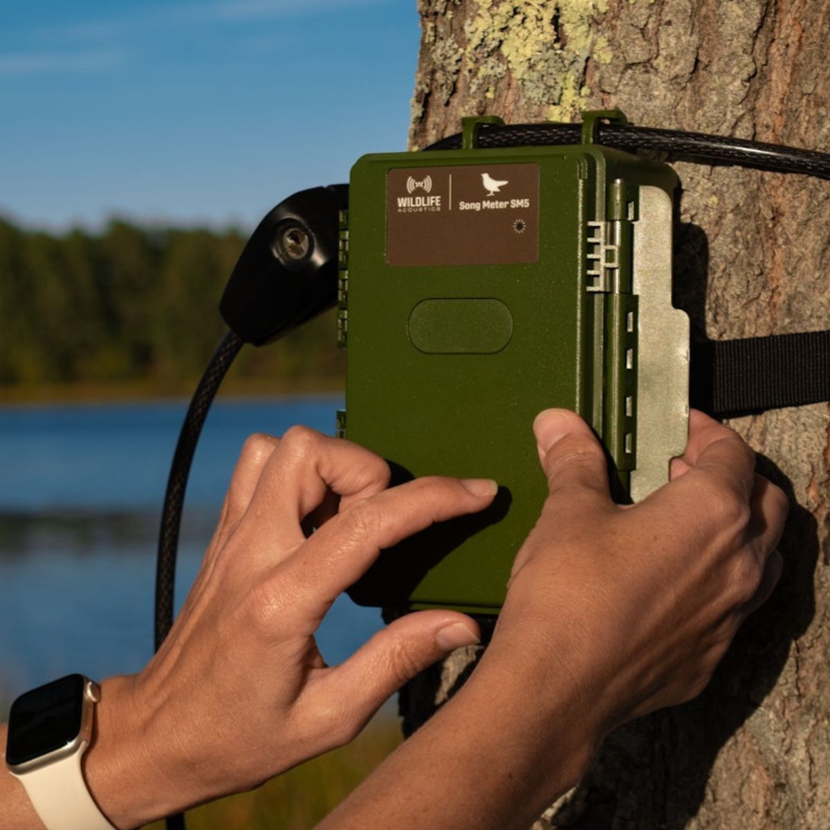 The SM5 enclosure and built-in mics are IP67 weatherproof, ensuring unstoppable performance in all climates.